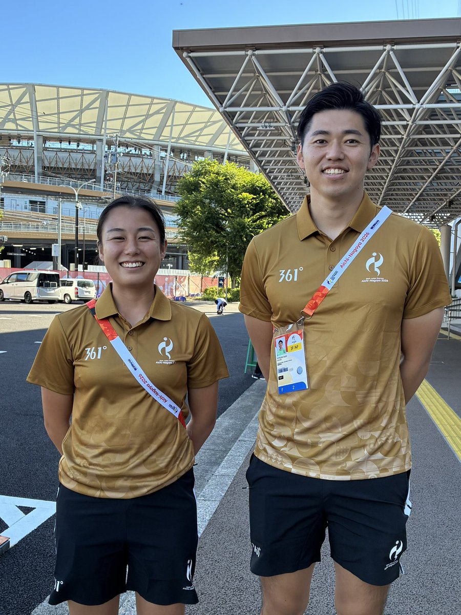 sevens1182's tweet photo. おはようございます！私達が世界に誇るレフリー達🇯🇵🌸❤️ #池田韻 #手塚伊吹  今日も頑張ります https://t.co/qfUq52BiJ6