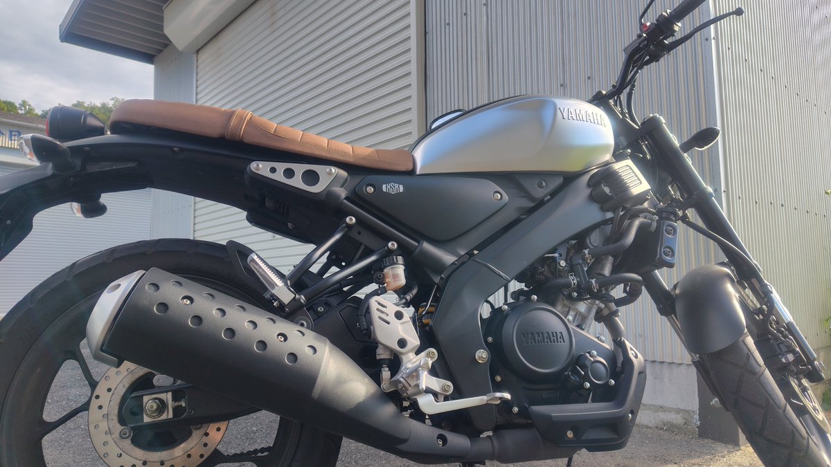 kaku2_S_wish's tweet photo. 今日は通勤バイク！
風が気持ち良すぎるいい気候
朝日に照らされるXSR155カッコいい https://t.co/GTndcCKLQW