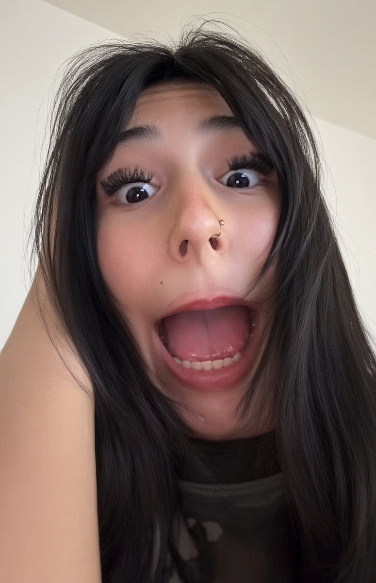 leaky4goddesses's tweet photo. Goddess Ivy Jones no braces anymore but still plenty of slutty porn faces to goon to 😍💖💦 https://t.co/cBx2Sx5v1g