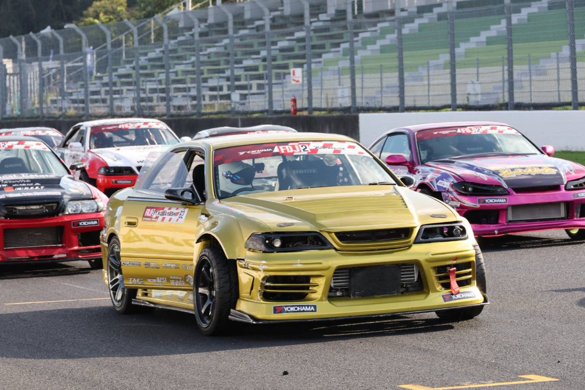 KomeKomeKazoku's tweet photo. 今日はFDJ2公式練習ですー!
#TRINITYRacing
#CUSCO
#ORC
#PITORC
#TAKMOカープロテクションズ
#Winmax
#TMS
#BRIDE
#FactoryBASE
#CARU
#Ring's
#WorkshopREVIVER
#KPgarage
#CLKwelding https://t.co/BoJjbHriD5