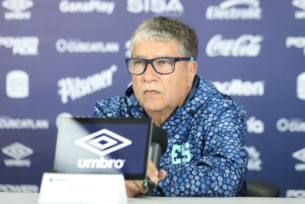 elsalvador's tweet photo. #DeDeportes «No somos tan malos como fuimos ante Guatemala»: Bolillo Gómez

La Selecta cerró su preparación a puerta cerrada para enfrentar a Jamaica este viernes en el Cuscatlán.  
https://t.co/0hQaiJsm3d https://t.co/cZ4ugxtRlQ