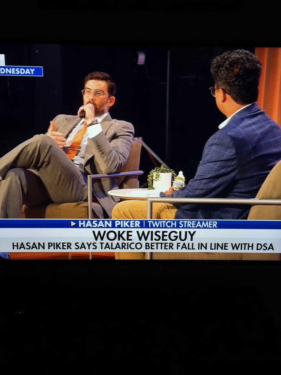 HelenM17813215's tweet photo. @TheDemocrats James Tallarico is a wolf in wolf’s clothing. America hating Marxist Hasan Piker is controlling his puppet strings. And he’s not even hiding it. https://t.co/QQpicj6usH