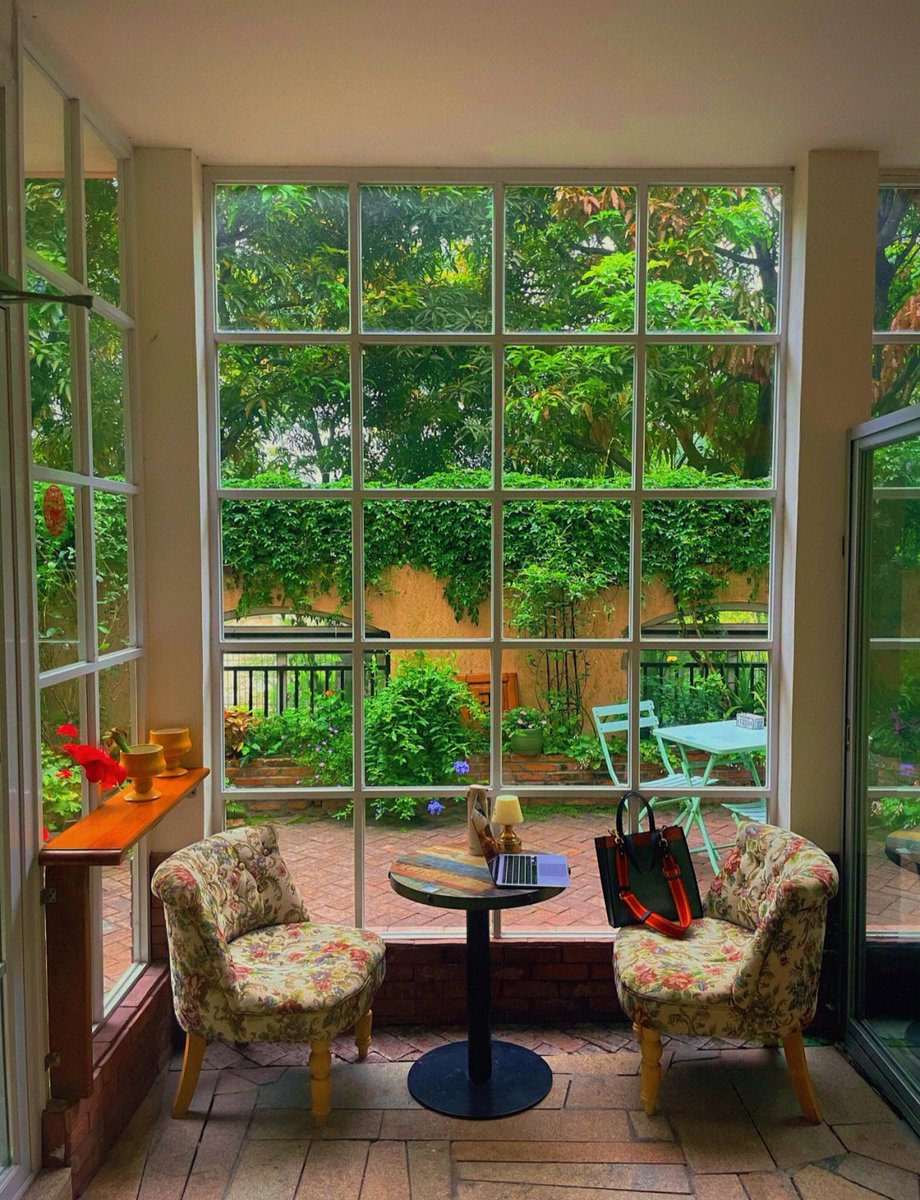 lutfianabieb's tweet photo. Hey! Check out this cozy, sunlit café corner with soft tunes and a cute little artwork—such a lovely, unplanned vibe for my slow afternoon~ https://t.co/9InbarTFdB