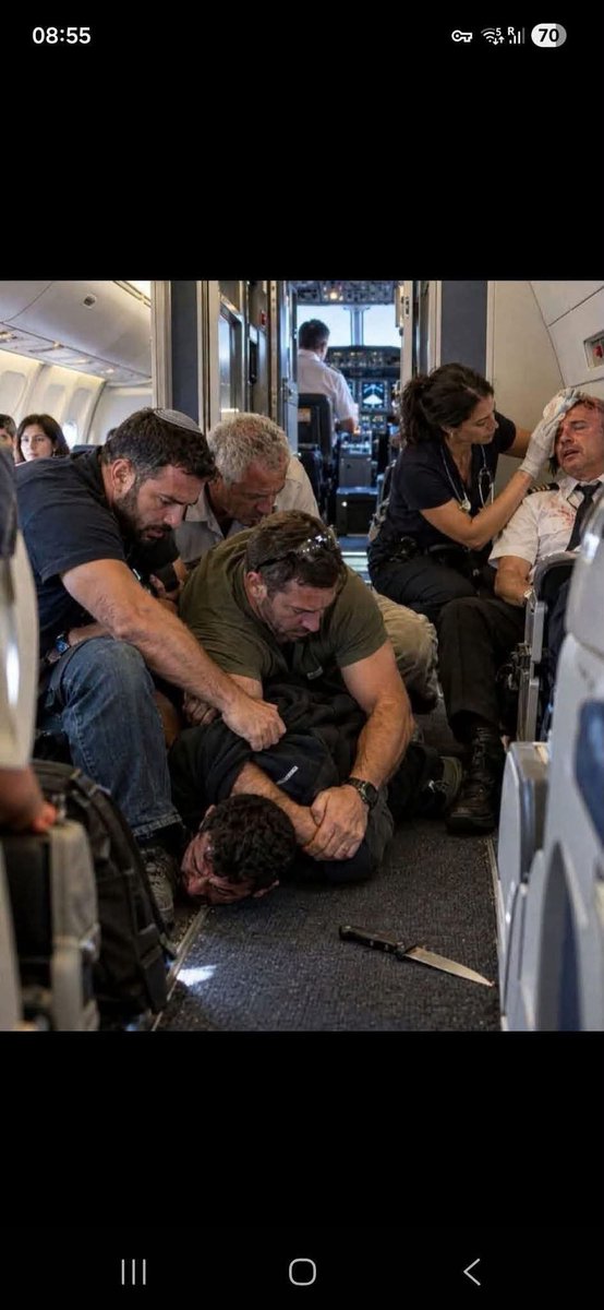 ricklevy67's tweet photo. #FlyDubai was a staged #FalseFlag hijacking by #Mossad
No oxygen bags out after plane decented 1700 feet , passengers all completely calm , cockpit door open. Only pilot has code to open door.
Wednesday @netanyahu " our enemies will try to attack us " Thursday Fake Hijacking https://t.co/s8np71oNl6