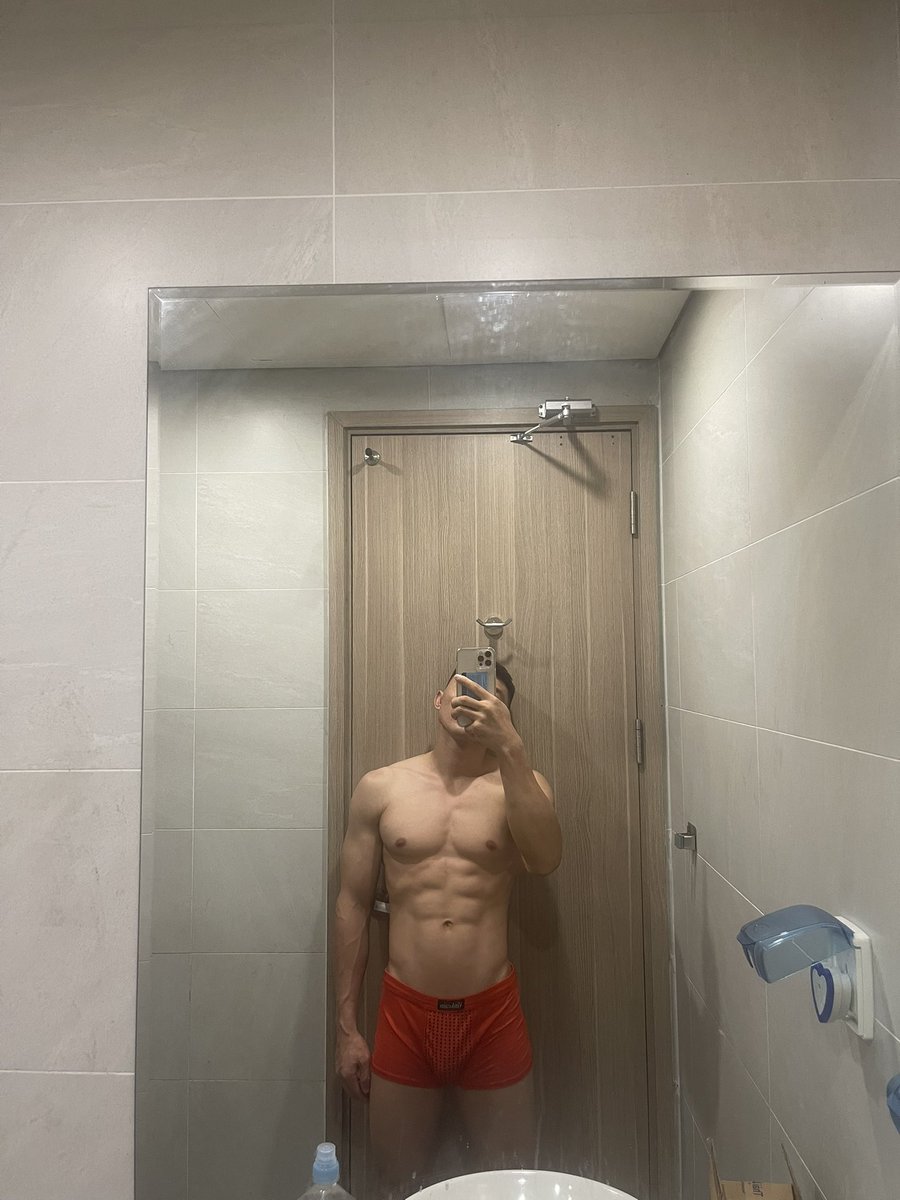 Muicodai9x's tweet photo. Mong ngày mới cả nhà đều rực rỡ
chào mùng 2 đầu tháng
Nghe nói sgon mưa ngập quá mấy nữa em vào quận 9 công việc hay quận nào trung tâm hơn ạ https://t.co/rXIzMLax1R