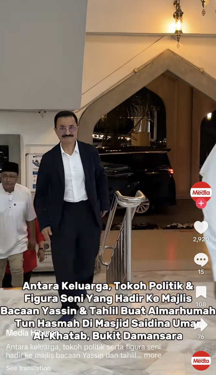 syahir's tweet photo. korang kenal tak siapa ni? hehe https://t.co/dRdVMJrGIZ