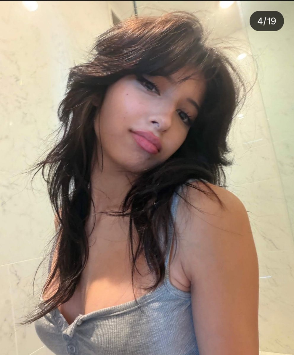 AussieBloke1780's tweet photo. I love Sanym. She's gorgeous 😍 https://t.co/9849mp41gj