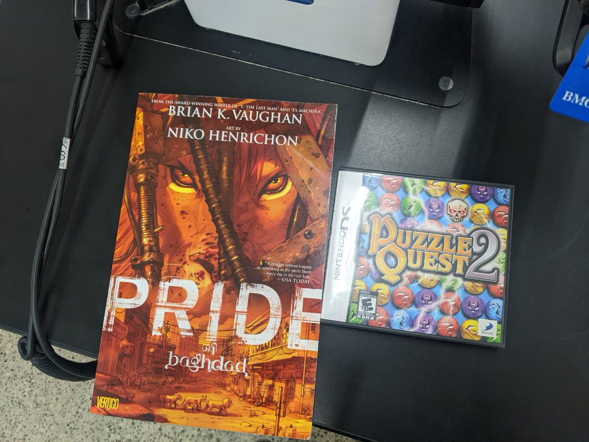 2bdpod's tweet photo. A little Thrift since it's Thursday.
#prideofBaghdad #puzzlequest2 #thrift #comics #videogames #nintendods https://t.co/CuNkm9sdU2