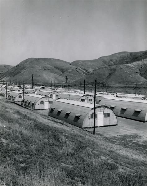 TomPollock32264's tweet photo. @Jingoman111 Looks like camp Pendleton mainside barracks. These were my quarters. https://t.co/c0ui0JoeTj