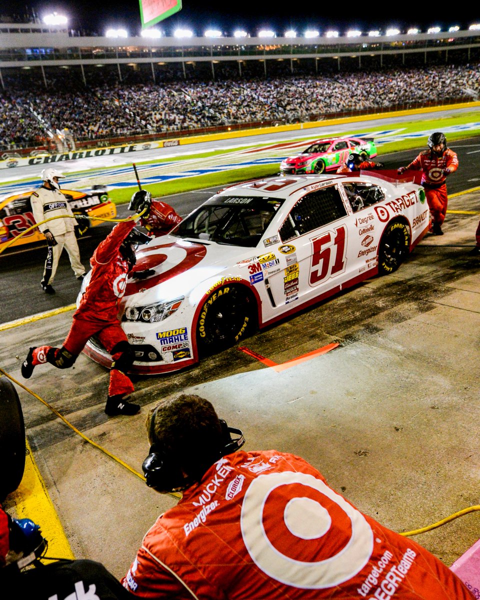 CLTMotorSpdwy's tweet photo. The start of a legendary Cup career.

📸 Bank of America 500 | October 12, 2013 https://t.co/A4GADaMHBm