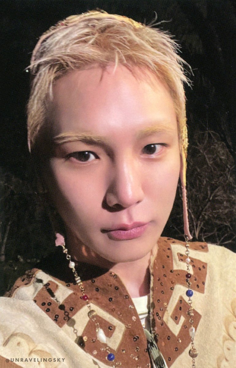 unravelingsky's tweet photo. [HQ SCANS] #SHINee Atmos album: Prismic Atmos version photocards (ALL members)

Watermarked in thread for online use. Non-watermarked for personal use download here: 🔗https://t.co/vAN51xZH9i

#TAEMIN #태민 #KEY #키 #MINHO #민호 #ONEW #온유 #샤이니 https://t.co/yN2XsYjkO5