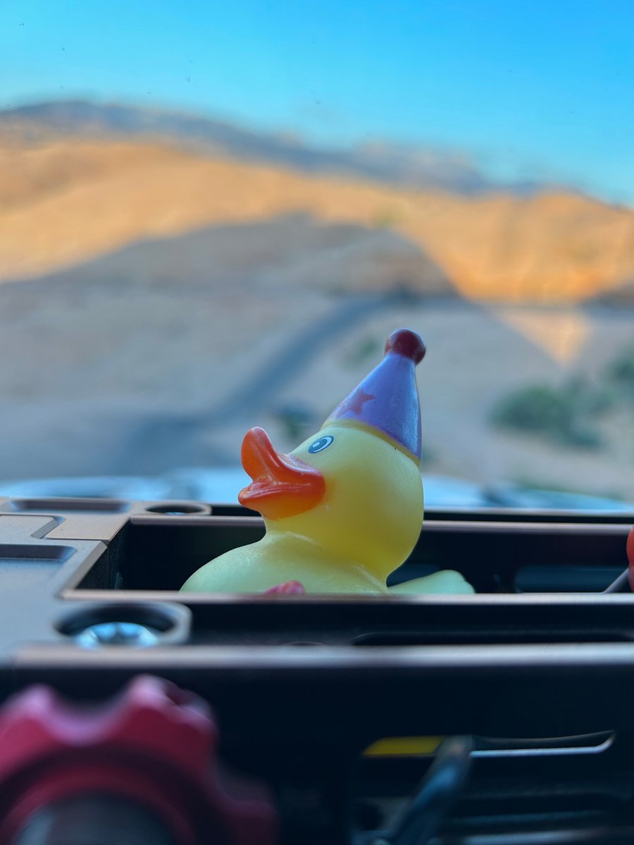 PortalToursMoab's tweet photo. Duck Duck Jeep!
Jeep ducking is random act of kindness.

#PortalOffroadTours #Portal2Adventure #MoabRocks #OpenThePortal #ServedOnTheRocks https://t.co/X8Q1vOxzC0