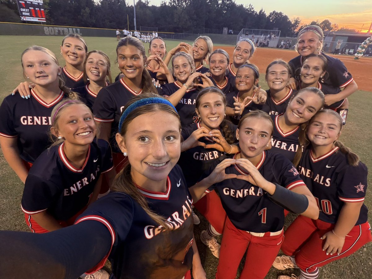 Generals_SB's tweet photo. Back in business &amp; the WIN column baby! Generals complete the sweep with an 8-5 win against Adairsville!  We finish region play with a 13-2 record &amp; as Region 7-4A Champs! Addie Wilson, Electra Bowling, &amp;  Athens Brown had 2 hits a piece. Molly O’Brien got the win in the circle! https://t.co/tS6Q4ip6Zr