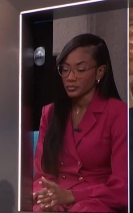 tkorcrave's tweet photo. 🚨#BB28: Taylor stuns in the first look of her finale outfit!

She will be winning!!! https://t.co/0SqiXludOj