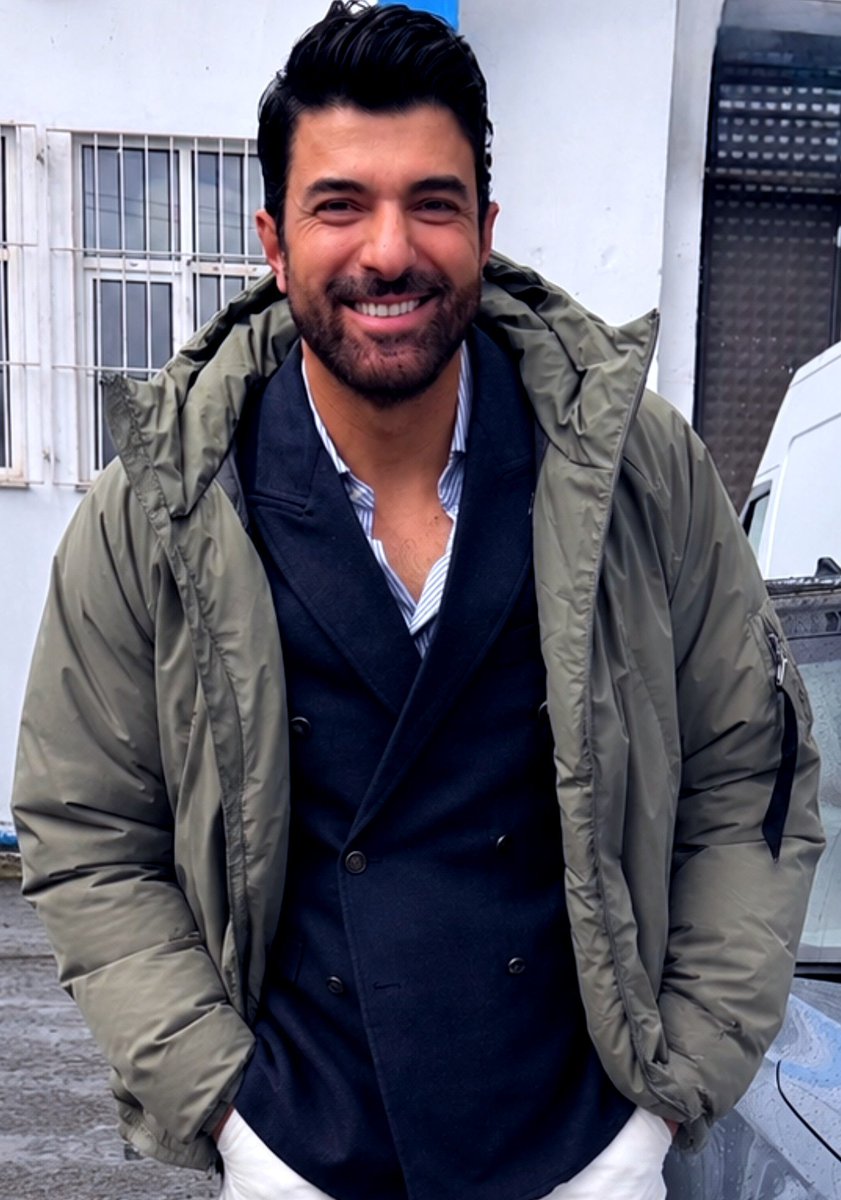 akypicc's tweet photo. ♥️
#EnginAkyürek #EnfesBirAkşam #OldMoneyNetflix https://t.co/vhpgioGhIH