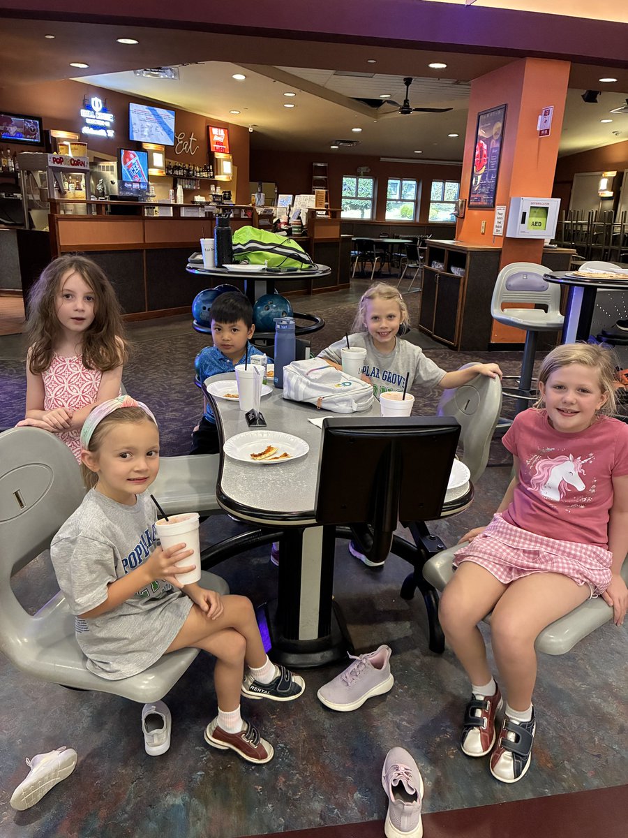 fssdPGES's tweet photo. We had the absolute BEST time taking these little cuties bowling today since they were our top 20 fundraisers!  It was the best time.  We ate a LOT of pizza, had a lot laughs, and bowled until we couldn’t bowl anymore! https://t.co/9fDSXsgizV