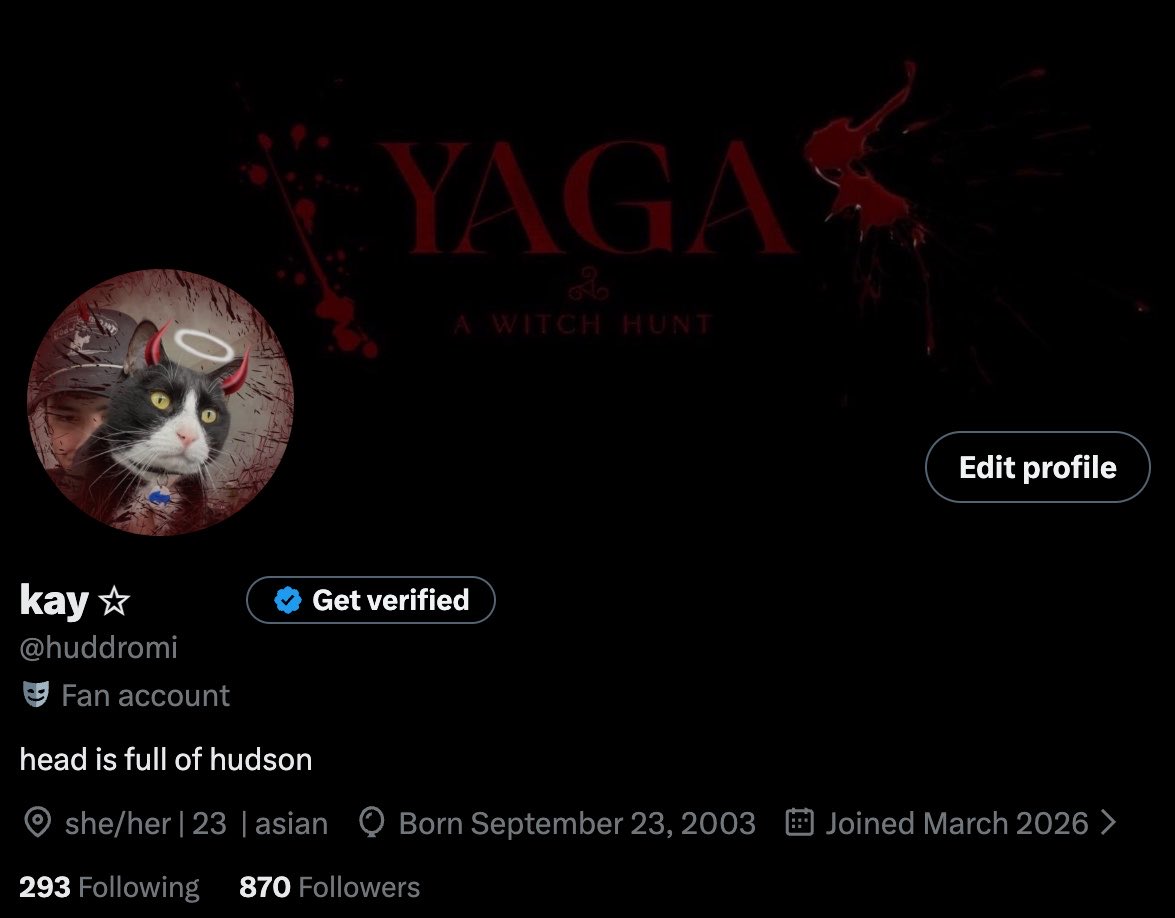 huddromi's tweet photo. this is my poor attempt of a halloween layout aigoooo gizmo turned evil https://t.co/TN03FZfRXR
