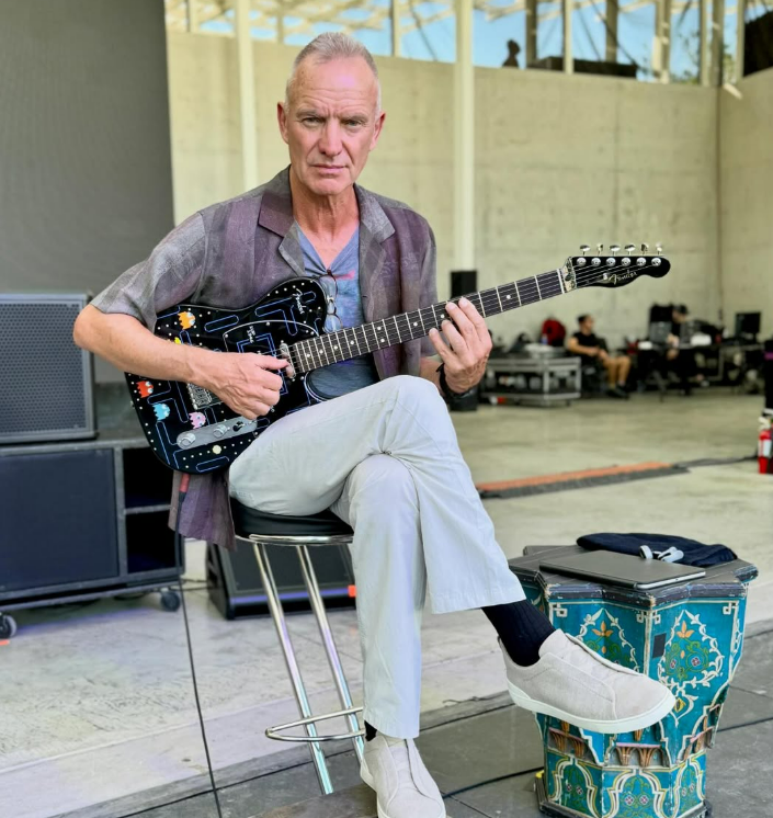 rocknrollgarag1's tweet photo. Happy 75 birthday to The Police's Sting!

📸dquay https://t.co/mbgUchpNeW