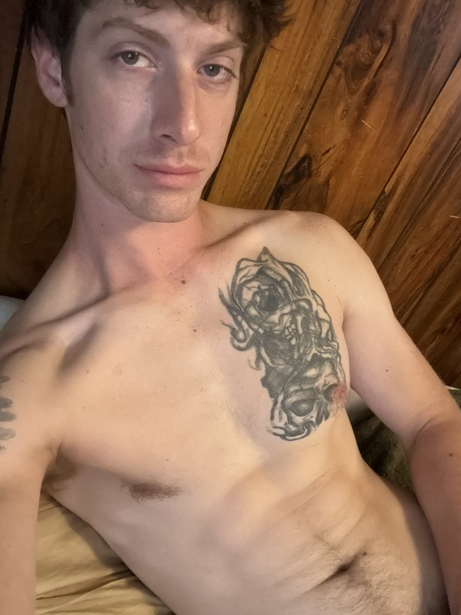 FiveStarDick23's tweet photo. @Caseykissesxoxo @_LightningStar https://t.co/j7bxcEZz8h