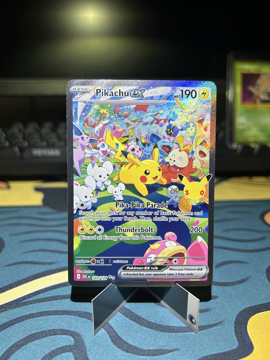Daveycakess's tweet photo. More 30th pulls 👀 https://t.co/X84mS0cJ3H