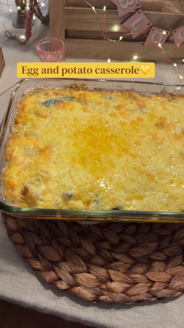 monicales7sd's tweet photo. Egg and potato casserole💛#eggs #fyp https://t.co/HmdSYyCZRy