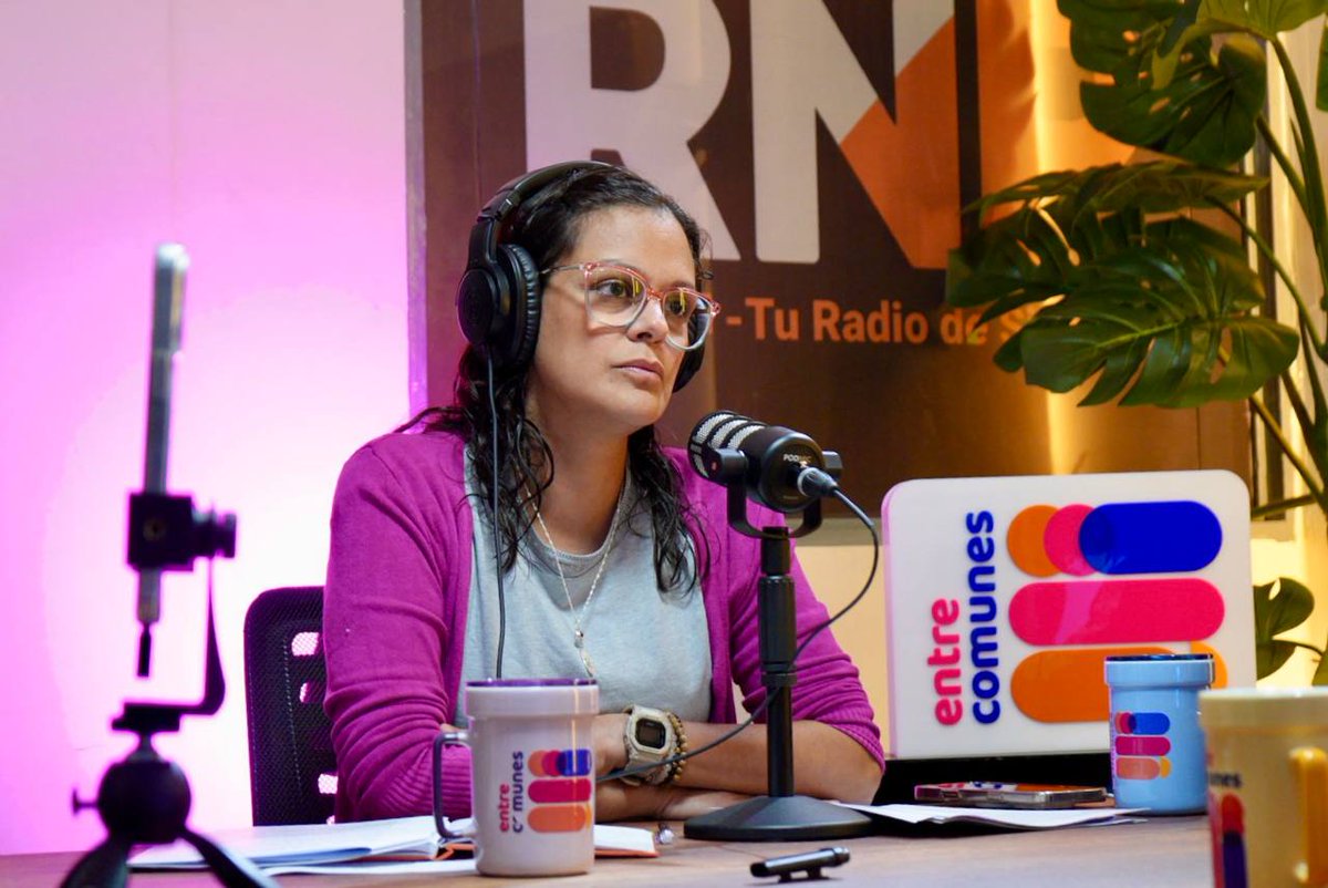 entrecomunesve's tweet photo. #EnFotos | Edición 36 del programa radial EntreComunes con la participación del diputado @nicmaduroguerra 

#1Oct https://t.co/F5EKEu2DKl