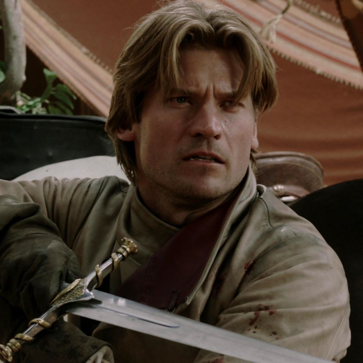 mychemicaldanse's tweet photo. i know people dog on him for looking like prince charming from shrek but season 1 jaime was the most book accurate version of him as opposed to the deblondified jaime of the later seasons https://t.co/CmEL3gmRgB