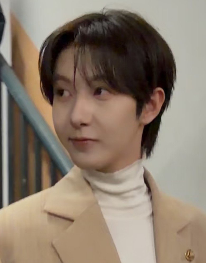 mrhuang323's tweet photo. This cutie when when someone calls him oppa 😏 https://t.co/yZIuzsicLc