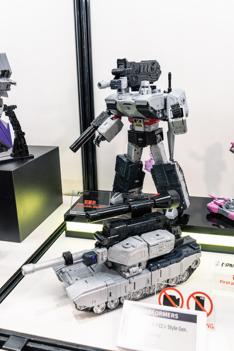 TF_pr's tweet photo. ━━━━━━━━━━━━━━━

TRANSFORMERS NEW PRODUCT
MPG-28 メガトロン Style Gen.

━━━━━━━━━━━━━━━
 
第64回全日本模型ホビーショーにて公開中
※参考展示となります https://t.co/6GpfydsESb