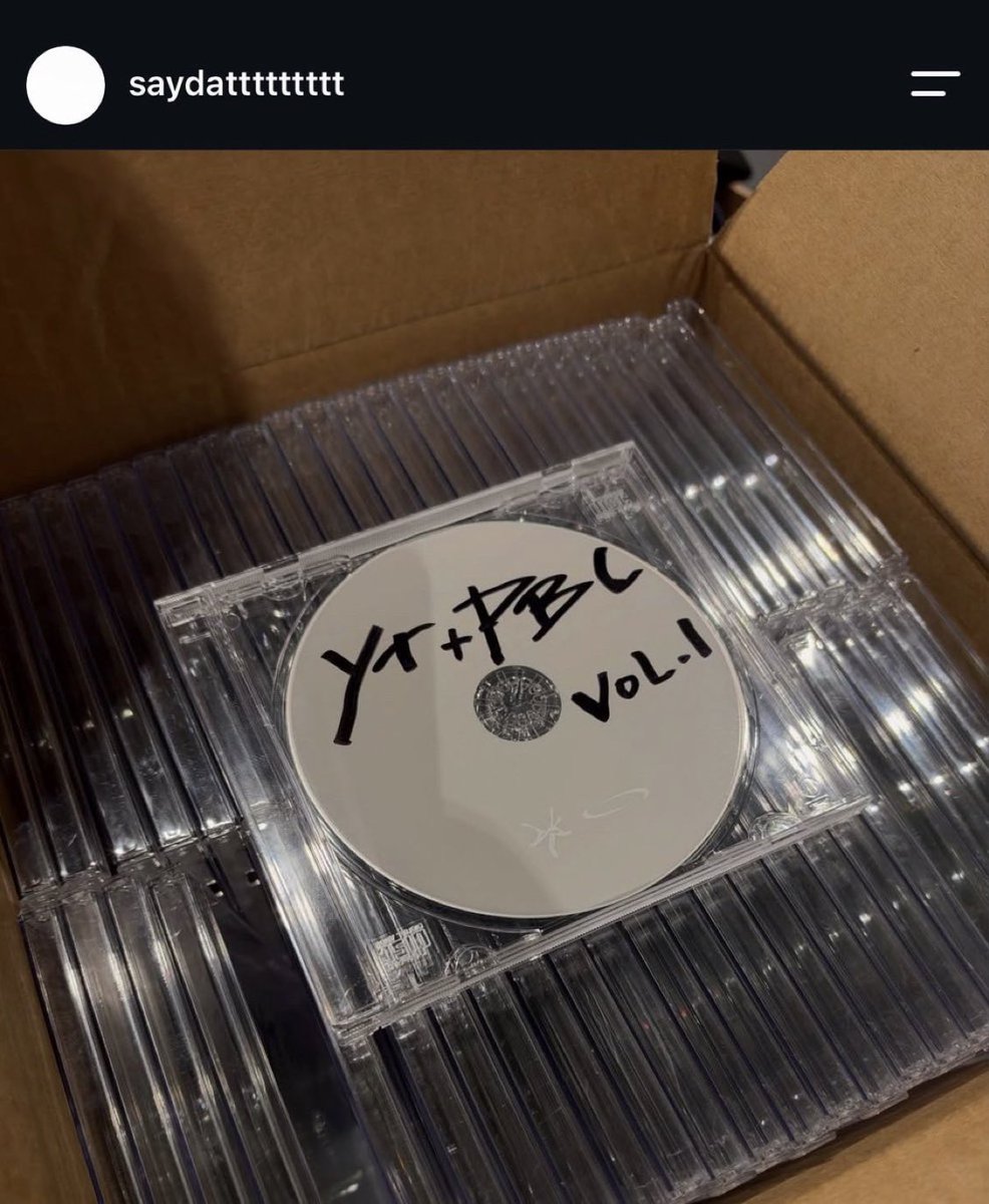 STRAPPEDUS's tweet photo. YOUNG THUG POSTS CD WITH “YT + PBC VOL 1” ON IT 💿

PLAYBOI CARTI X YOUNG THUG ALBUM OTW?  🐍🧛‍♂️ https://t.co/4qB11xhgx8