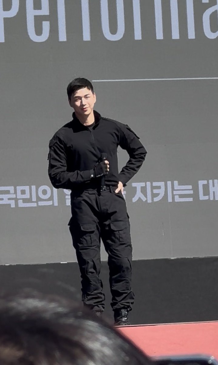 DonttouchMy__'s tweet photo. 남자 https://t.co/vTvImZmQve