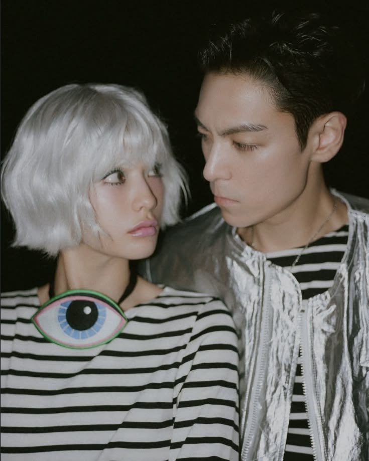 kchartsmaster's tweet photo. T.O.P and Nana are officially dating.

T.O.P’s representatives confirmed the relationship to Sports Kyunghyang, revealing that the two first met while filming the music video for “Studio54” in January and grew closer afterward.

According to his representatives, T.O.P and Nana began dating around June.

https://t.co/HdfFdcuAOJ