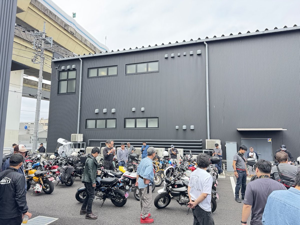 Gcraft_official's tweet photo. ～ブログ更新～

CubHOUSE美女木店で行われた、モンキ－125ミーティングに行ってきました！！

https://t.co/SYzgJ9Xg9v https://t.co/3Esyy2tOWG