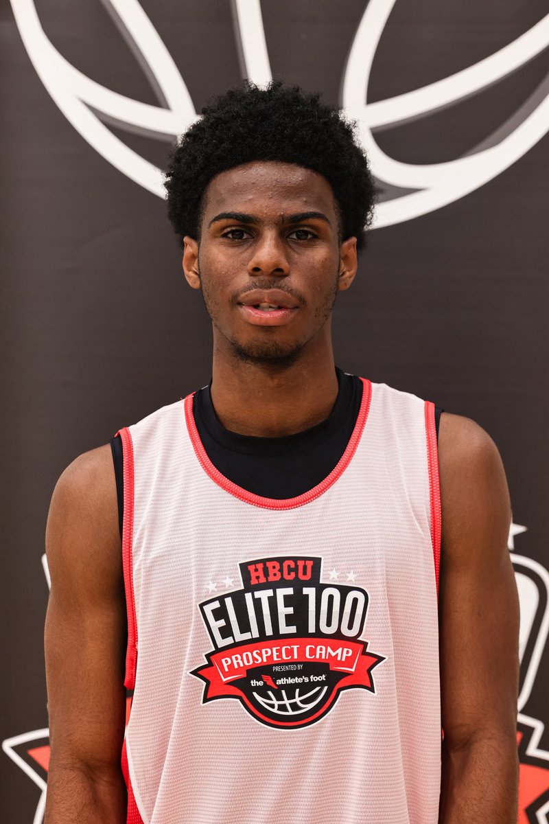 connect_hoops's tweet photo. Brandon Bell @Brando2jr was one of the purest point guards in camp. Strong guard that got down hill, made the right basketball play and never once looked out of his element. Absorbing contact and finishing on top of picking up full court is rare at a camp. His jumper is on display as well. @hbcuelite100