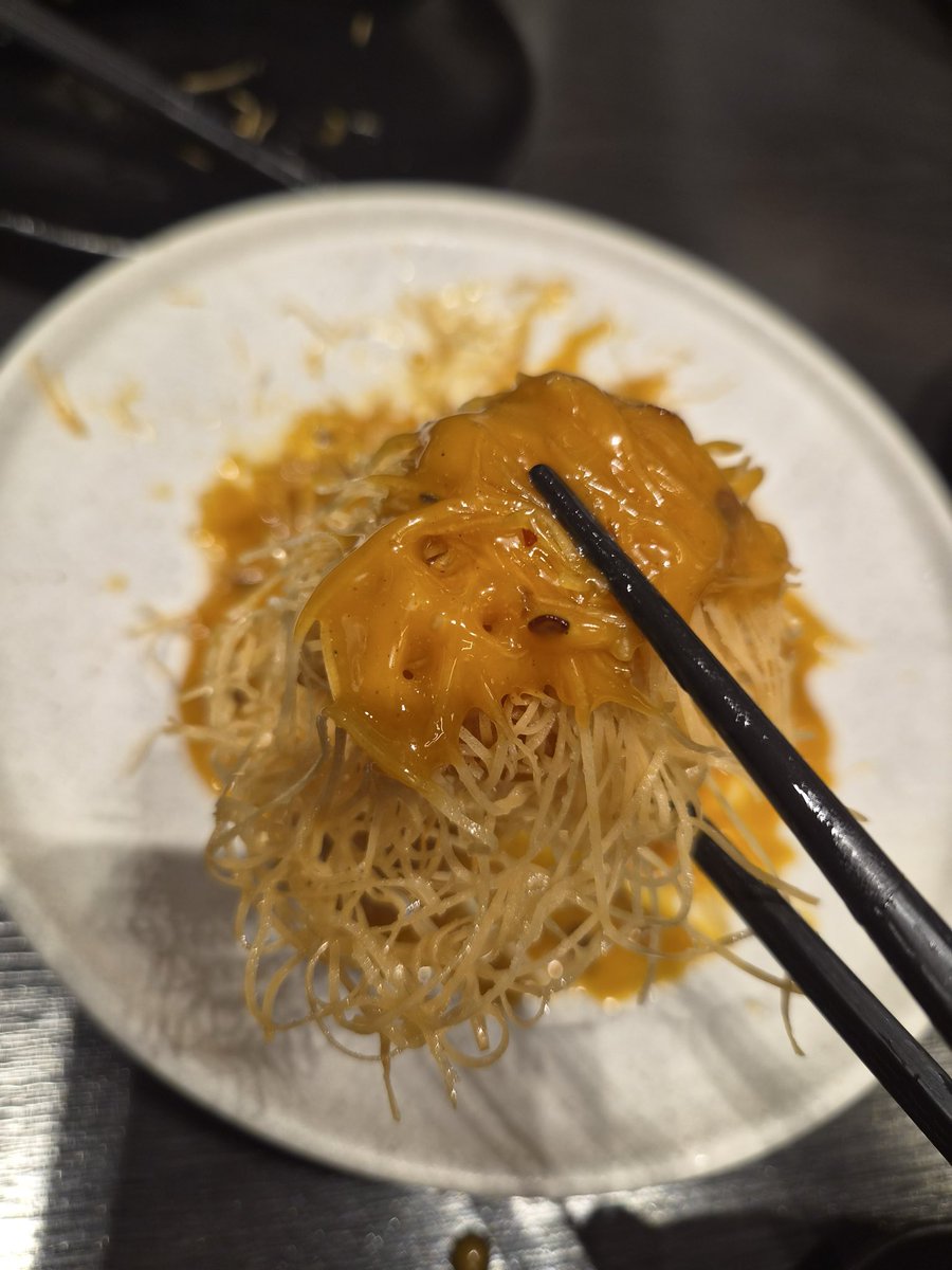 enhypenweverse's tweet photo. [ #제이’s Post ] 261002

#JAY: Simple review after visiting Tian Mi Mi with mom

Variety of flavor and scent, dimsum that made me so happy that I shed tears... (+One cup of Kaoliang liqour☺️)
Ah... This flavor is the reason why I like Chinese food.... 🫠😋

@ENHYPEN_members @ENHYPEN #ENHYPEN #엔하이픈