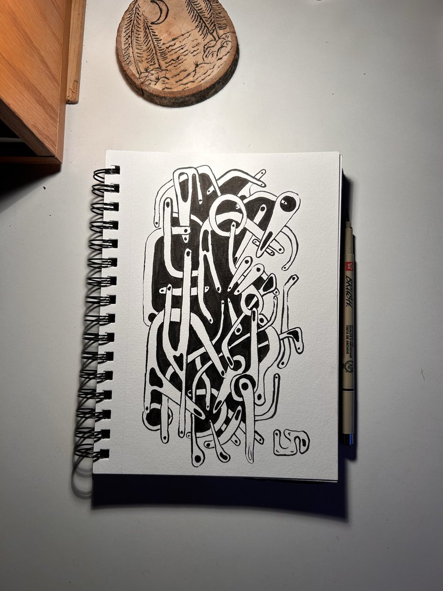 Moonskeleton's tweet photo. Some recent werk I’ve done. Hit me up if you want something 💚 https://t.co/ogEyMIIjll