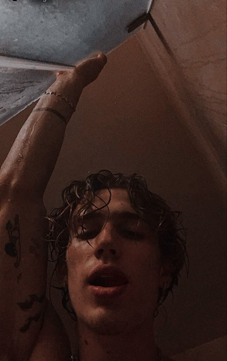 MaxiiNoir's tweet photo. “No me mires demasiado… después no digas que no te advertí.”

#FreeRol #SexRol #Fk #RolPlay https://t.co/BHn8ws6epa
