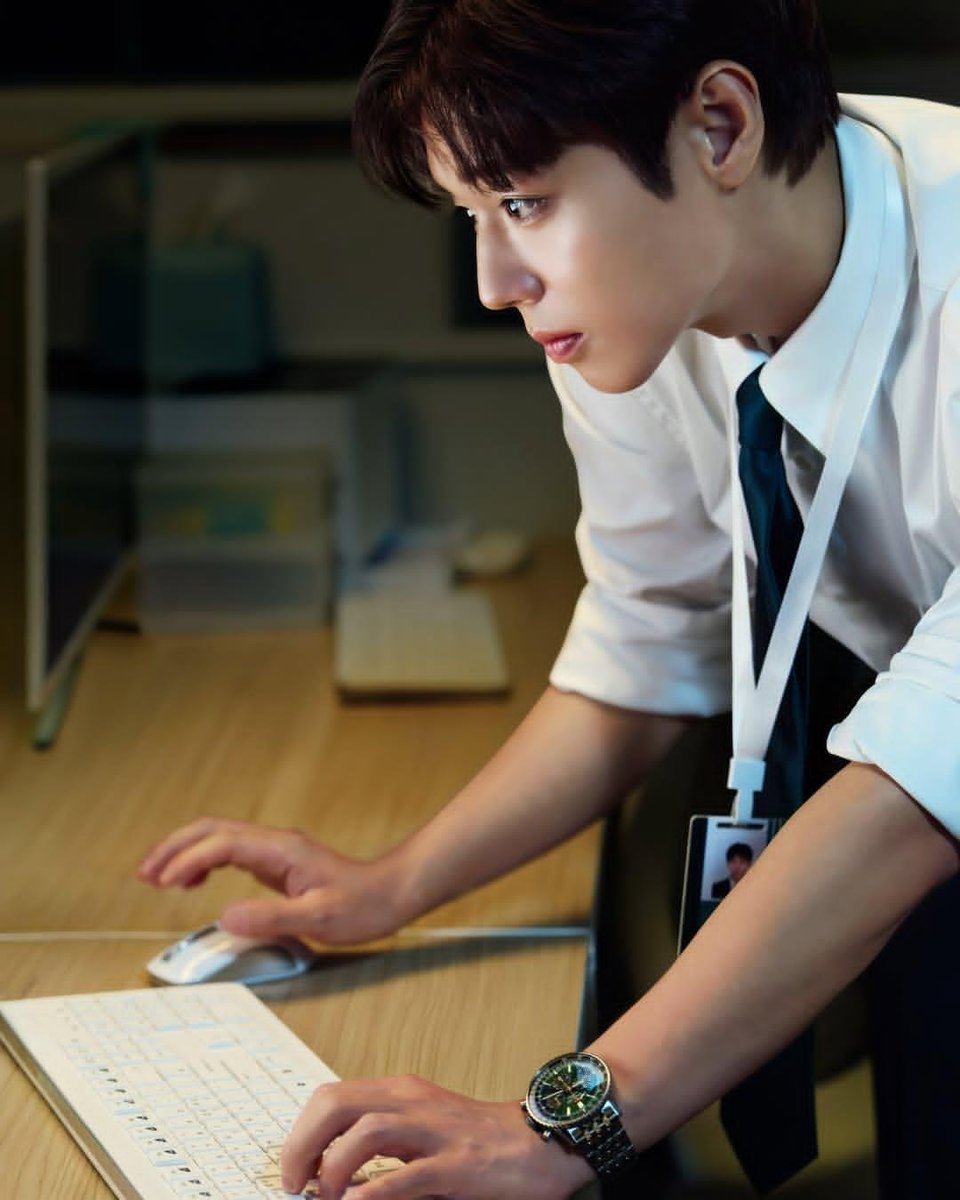 Little_may529's tweet photo. 셔츠가 이렇게 잘 어울려도 되는거야?!💗
#덴티스테 #박지훈 https://t.co/plqBaoWP4m