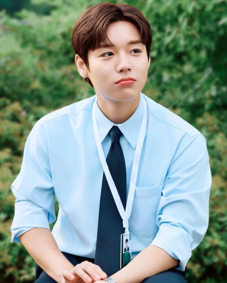 Little_may529's tweet photo. 셔츠가 이렇게 잘 어울려도 되는거야?!💗
#덴티스테 #박지훈 https://t.co/plqBaoWP4m