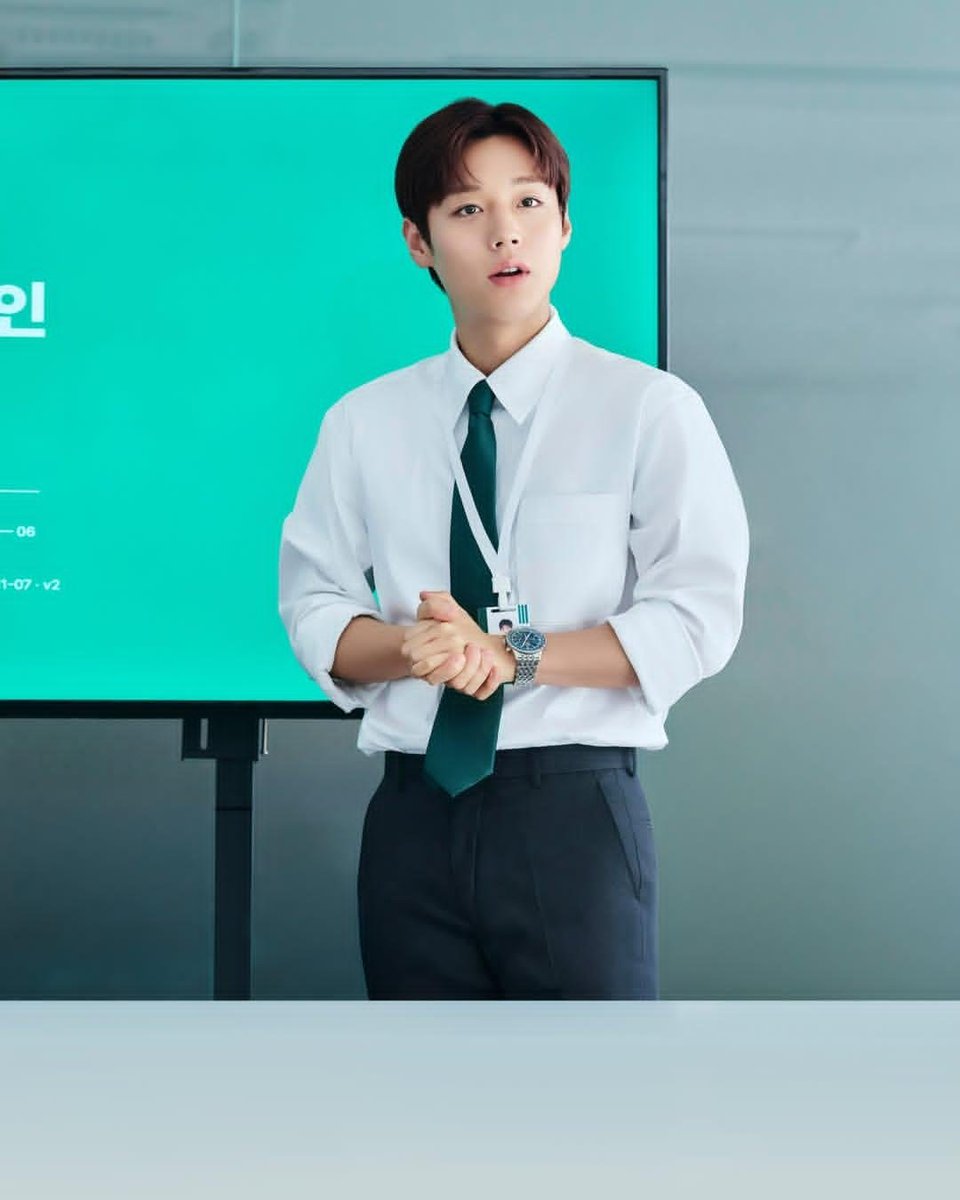 Little_may529's tweet photo. 셔츠가 이렇게 잘 어울려도 되는거야?!💗
#덴티스테 #박지훈 https://t.co/plqBaoWP4m