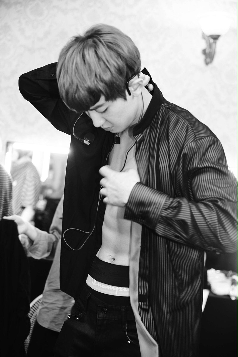 chan1127loey's tweet photo. 그시절 찬열 개야르 https://t.co/umbMui92d4