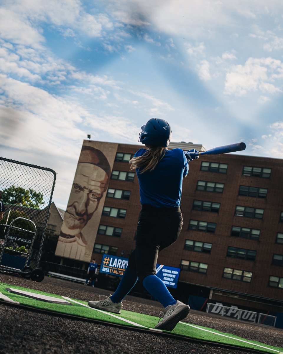 DePaulSB's tweet photo. 25 years of "Big Vinny"! 🎨💙🤍

Loved celebrating Brother Mark Elder’s iconic mural today! https://t.co/00fJz14kDn