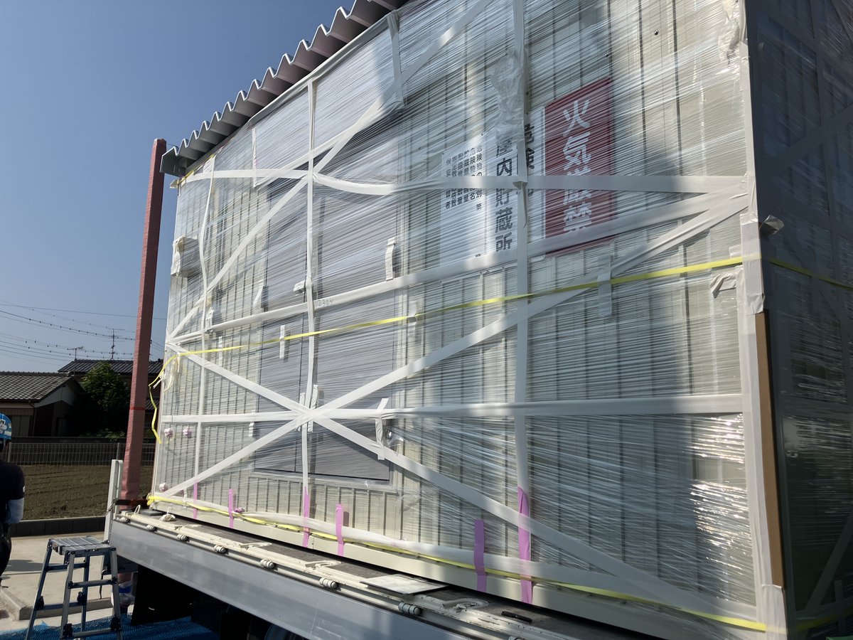 SUGITA_ACE's tweet photo. 【納入レポート/埼玉第２営業所】　危険物倉庫設置工事
https://t.co/QFvZNl2GeN https://t.co/DWIfgI2HkU