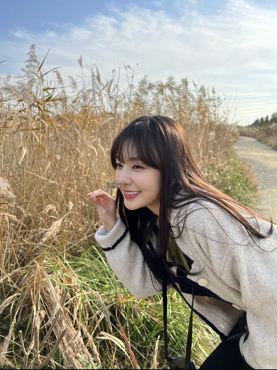 ovxbjh's tweet photo. 바람이 차다 따뜻하게 입고 오늘도 좋은 하루 보내야 해 주현아♡ https://t.co/ZhtZkGVwrm