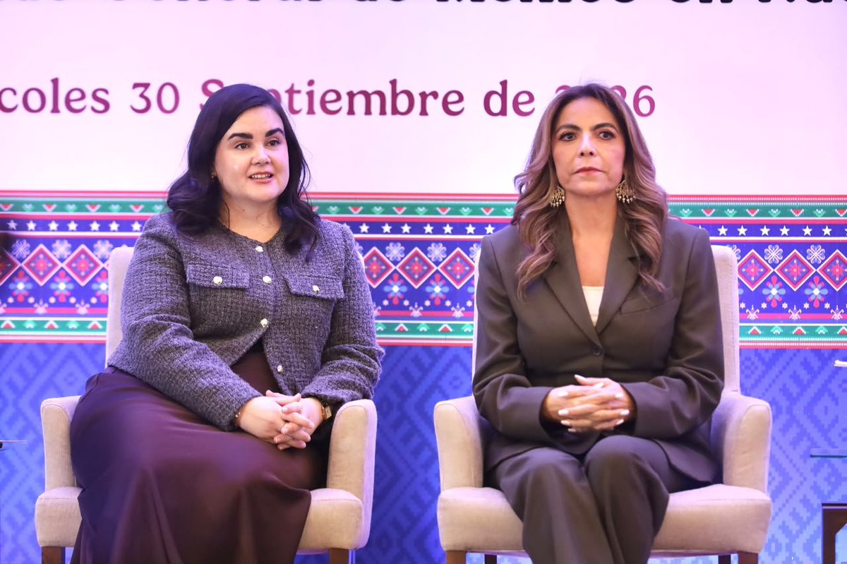 SRE_mx's tweet photo. En conmemoración de los 200 años de presencia consular de México en Nueva York, la subsecretaria para América del Norte, Cristina Planter Riebeling (@cristinaplanter), y la directora general de la Lotería Nacional (@lotenal), Olivia Salomón (@OliviaSalomonV), encabezaron la develación de un billete dedicado a este significativo aniversario.

Con esta emisión, celebramos los vínculos históricos entre México y Nueva York, y reconocemos el papel de la labor consular en el fortalecimiento de la relación con nuestras comunidades en el exterior.