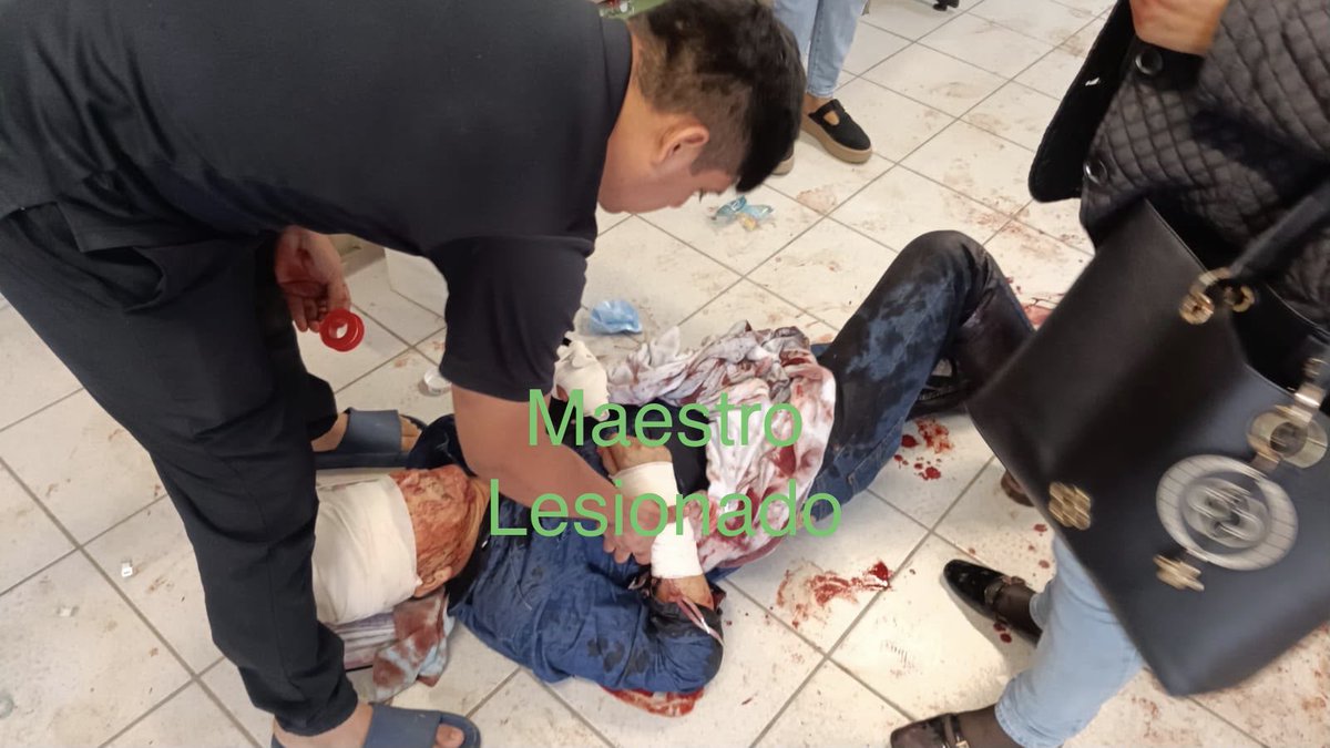 amarilloalarcon's tweet photo. ‼️Son los hermanos que hoy irrumpieron en la Secundaria 13, en #Saltillo #Coahuila 
donde asesinaron a la
Subdirectora Nery Edith Narváez González

Además lesionaron a 1 profesor y dos alumnos, uno de ellos muy grave por heridas de arma punzocornatente…

Les dicen “Los Cuates” https://t.co/yEqlXkOhzN