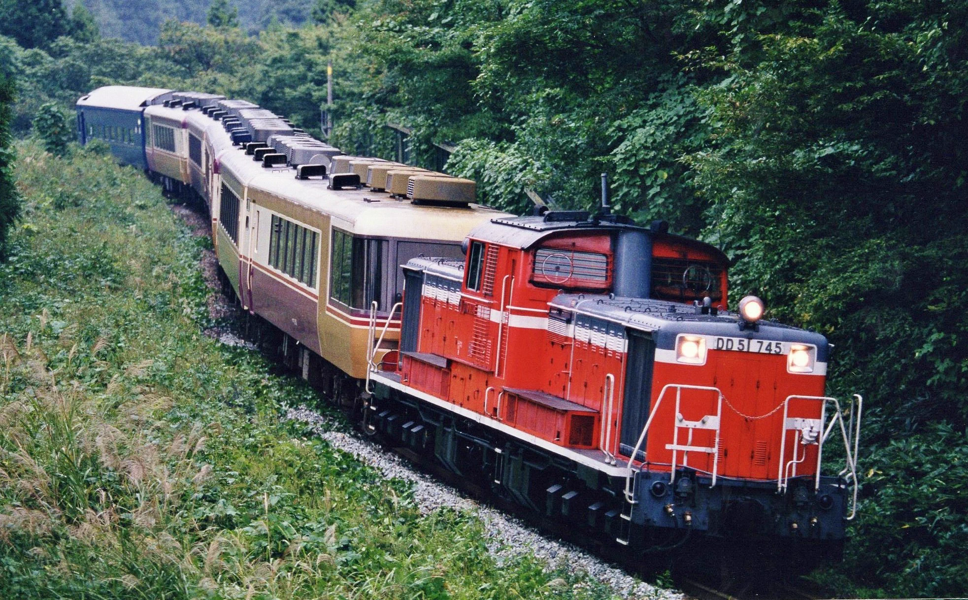 てつまみレ_(鉄道写真ｱｶｳﾝﾄ) on X: 