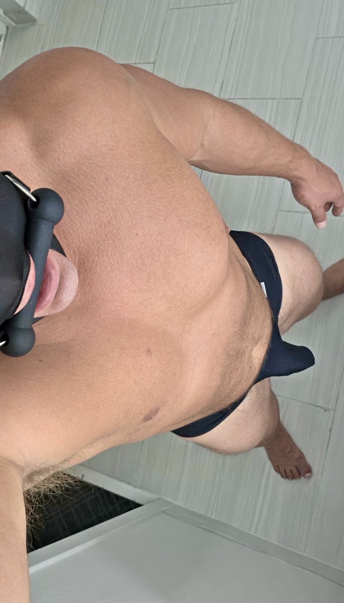 MaskedJock_ForU's tweet photo. Mask on. Gag in. 😈

Do Not Disturb sign on the door. Door unlocked. ��

You can come in… but only if you promise to leave the room and me complete mess. 🔥 #GayTwitter #MuscleJock #Masked https://t.co/rD4VIVKATZ