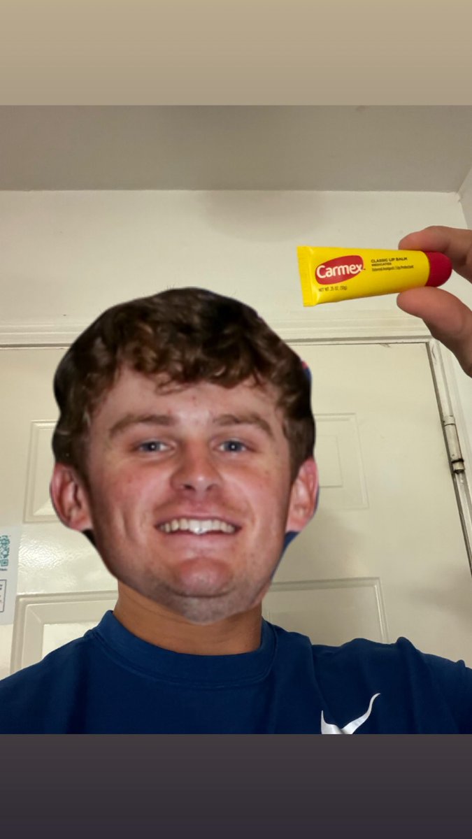 _motiongod_'s tweet photo. Just came across a half used tube of chapstick, have a weird urge to use it until it’s empty #getsmoked https://t.co/xl29rAKEp8