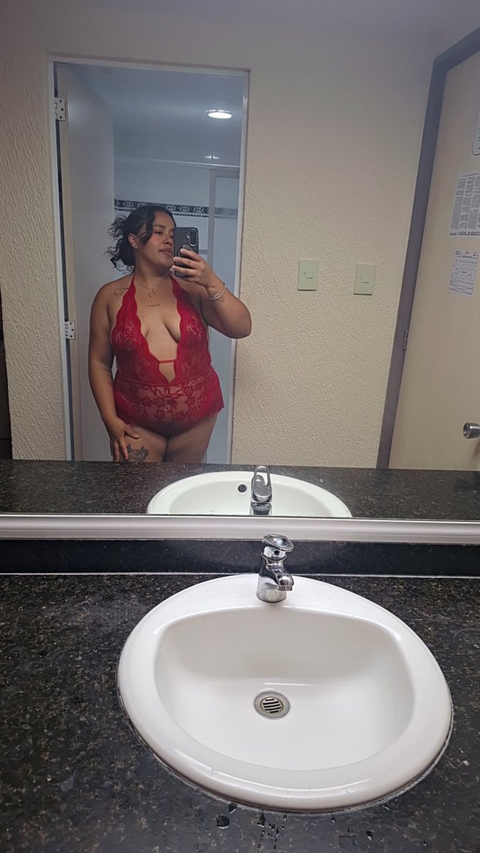 DayanaRed26's tweet photo. Te gustan gordas ?? ❤️‍🔥 https://t.co/7wsvJEXv64